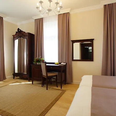 La Pierre Penzion Strzegom