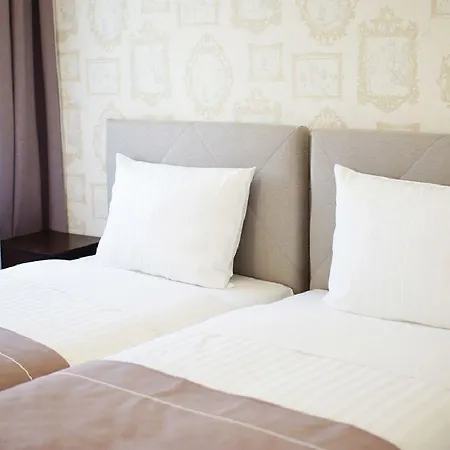 Konukevi La Pierre 3*