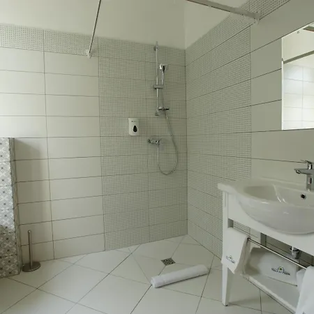 La Pierre 3* Strzegom