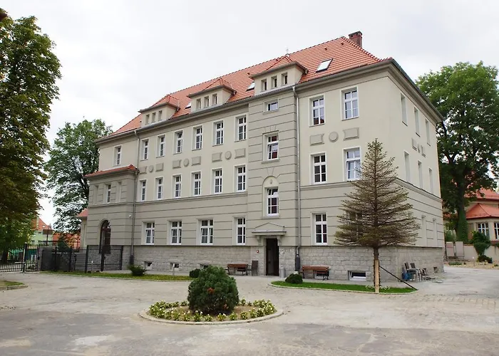 La Pierre 招待所 斯切戈姆