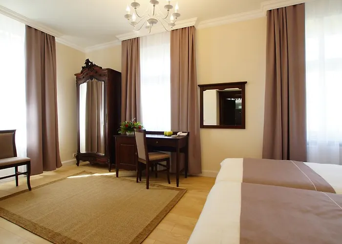 La Pierre 招待所 斯切戈姆