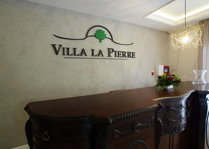 La Pierre 3* Strzegom