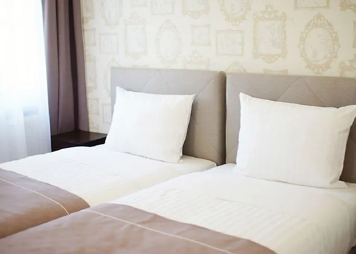 招待所 La Pierre 3*